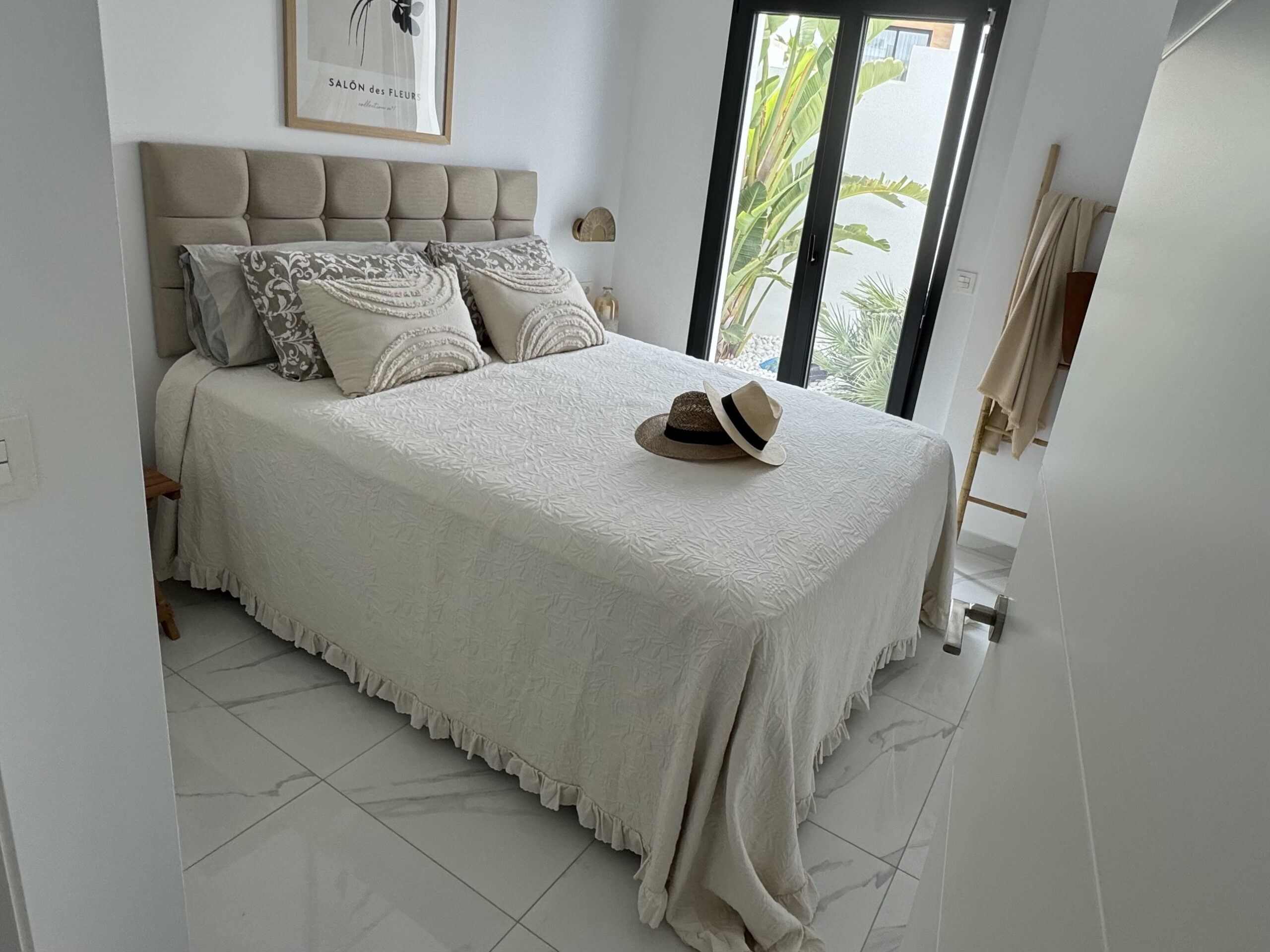 British divan bed delivered on the Costa Blanca